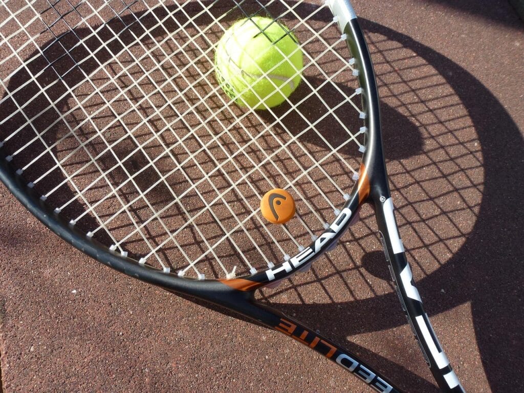 Tập tennis tại nhà